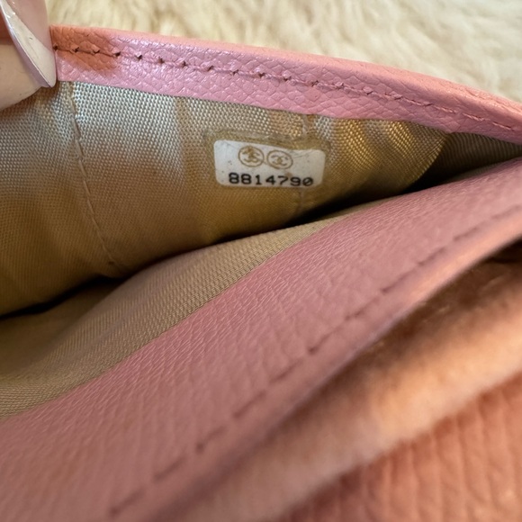 Chanel Coco Pink bifold WOC wallet on chain w Gold Accents & charm vintage - Picture 9 of 16